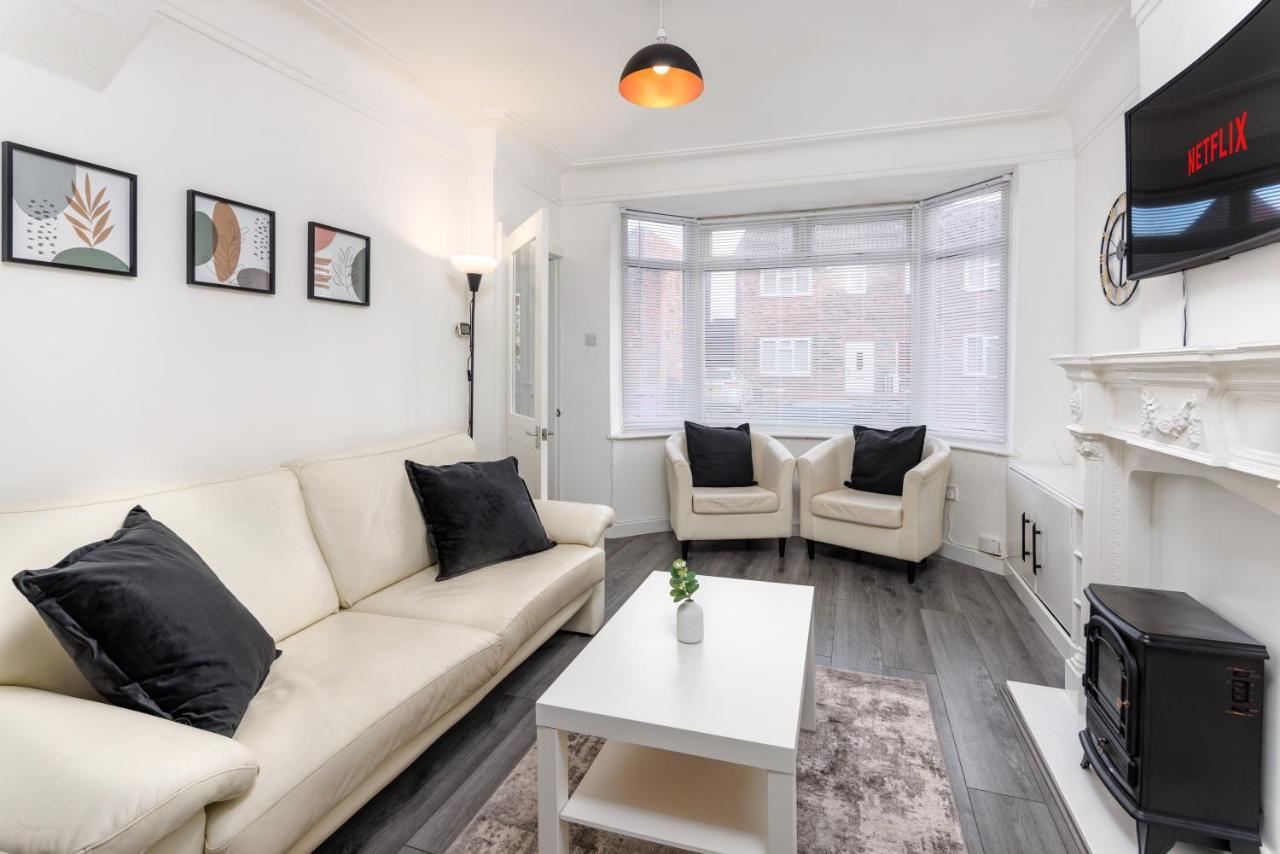 شقة The Empress 2 Bed Terraced House ليفربول المظهر الخارجي الصورة